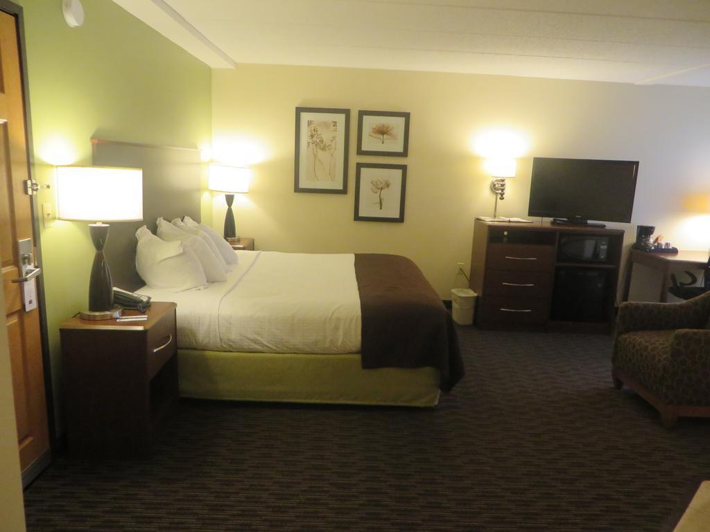 Americinn By Wyndham Rice Lake Extérieur photo