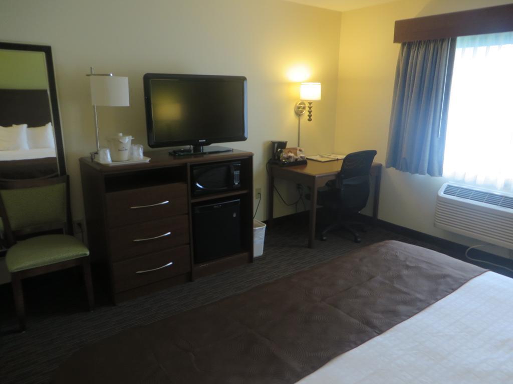 Americinn By Wyndham Rice Lake Extérieur photo