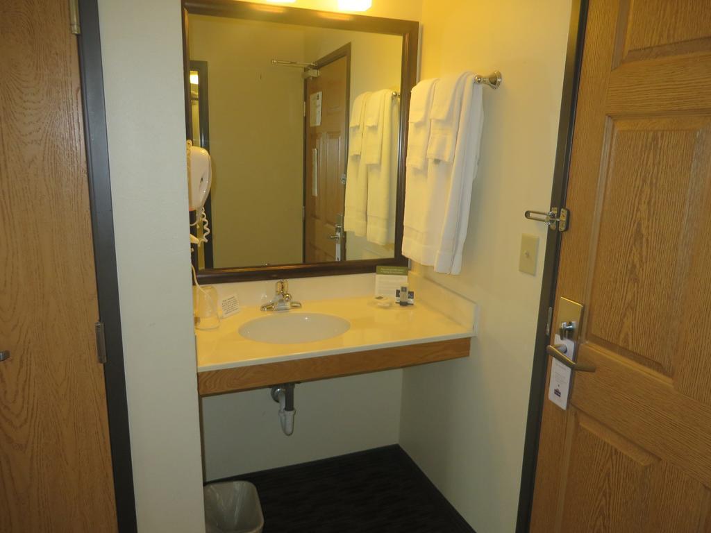 Americinn By Wyndham Rice Lake Chambre photo