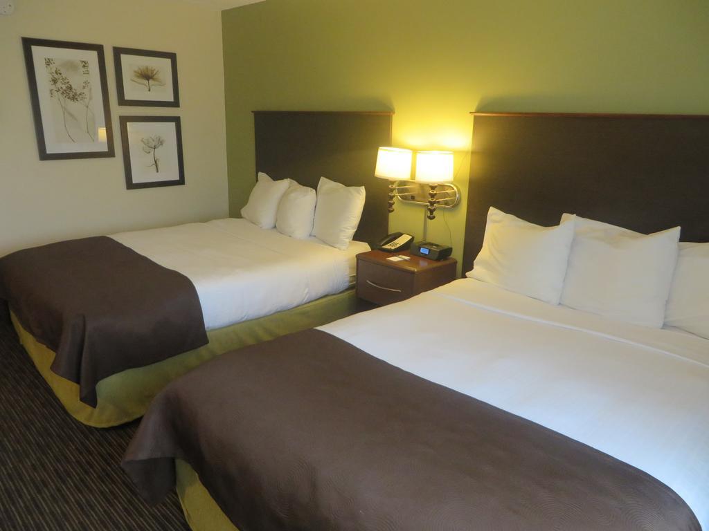 Americinn By Wyndham Rice Lake Extérieur photo