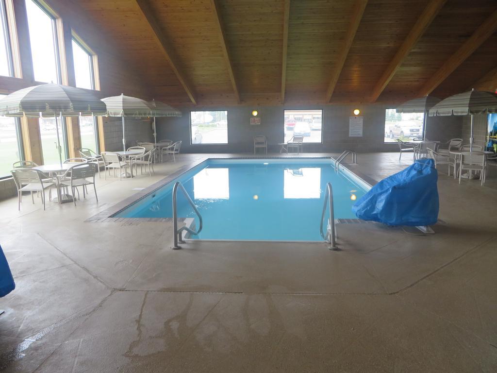 Americinn By Wyndham Rice Lake Extérieur photo
