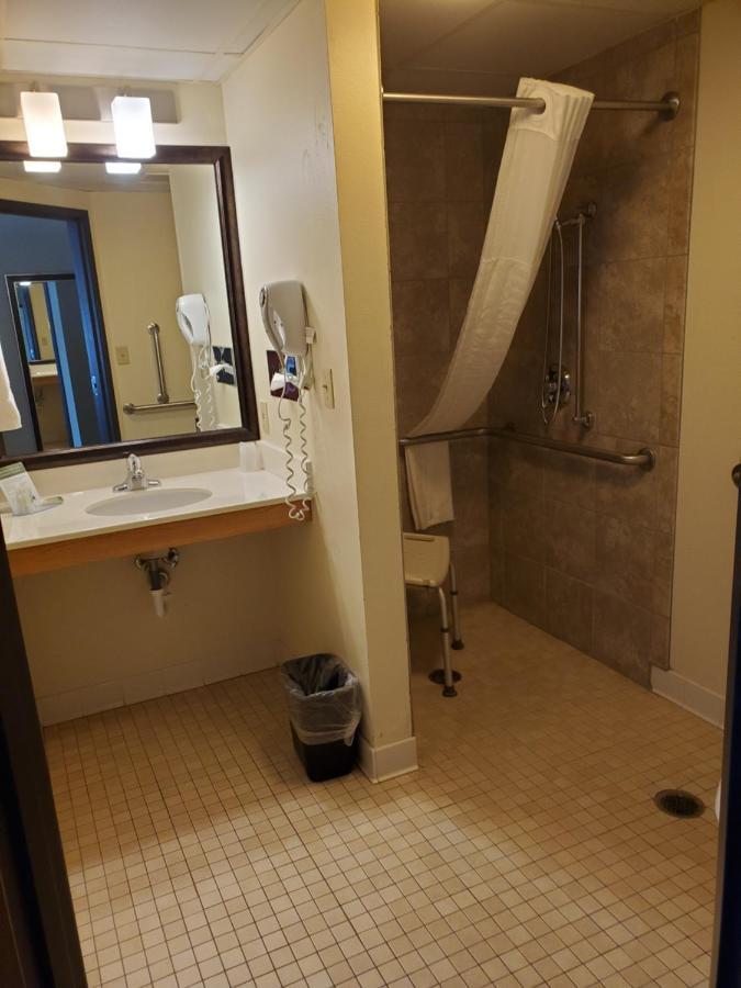 Americinn By Wyndham Rice Lake Extérieur photo